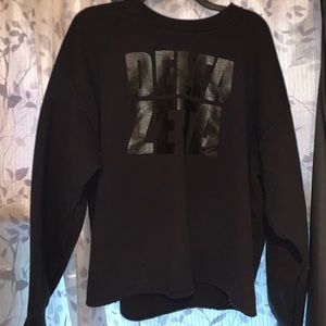Black delta zeta crewneck sweatshirt